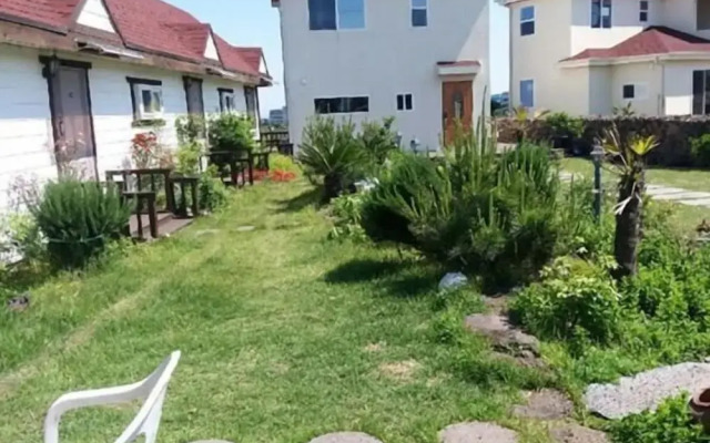 Sea The Biyang Pension