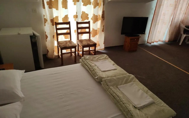 Zlatevi Guest House