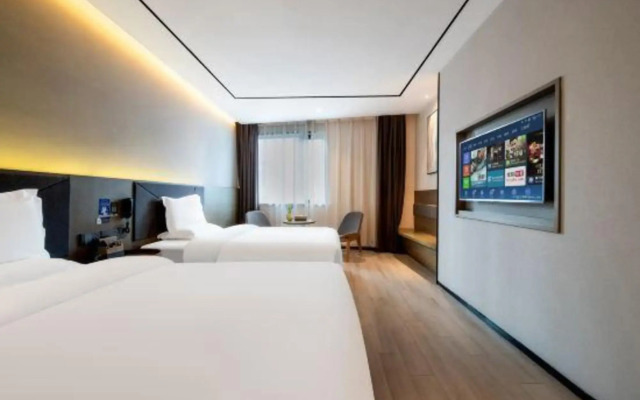 Zhouting Hotel(Hefei Huaihe Road Pedestrian Street Store)