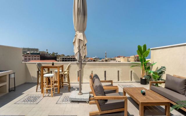 2 Bedroom Duplex with Amazing Sea View Terrace