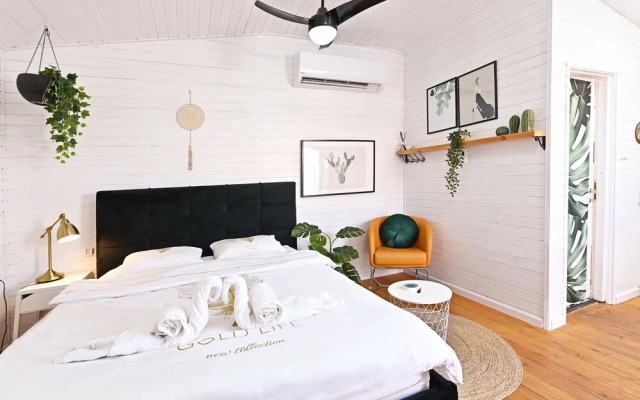 Dayos Unique Suites