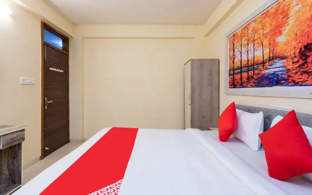 OYO 30478 Hotel 24X7