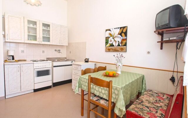 Apartments Vladislava 906