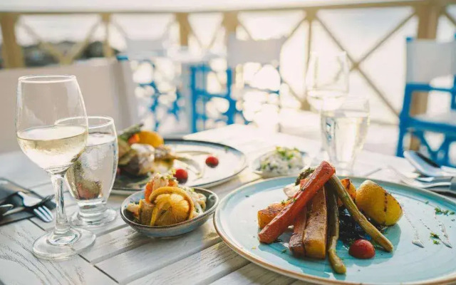 Mangrove Beach Corendon Curacao All-Inclusive Resort, Curio by Hilton
