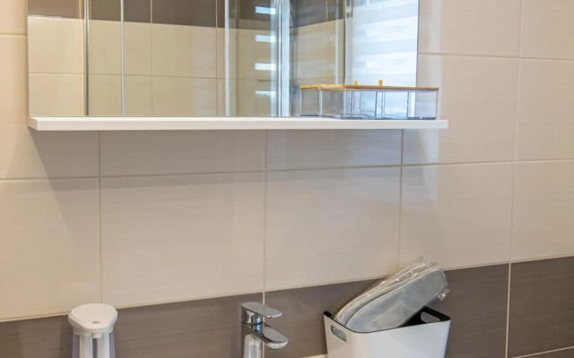 MODERN apartments WAVE near the AIRPORT