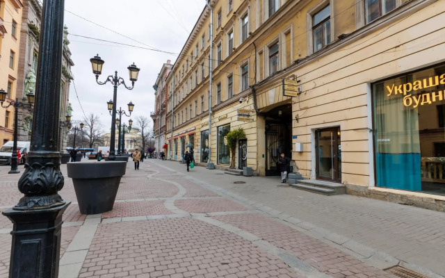 DeRent Apartments on Nevsky Prospekt 54