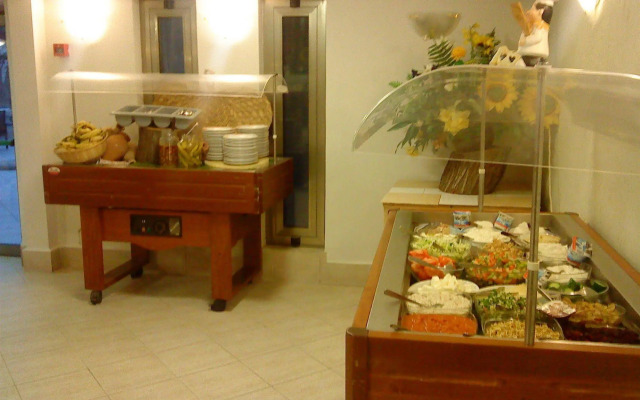 Hotel Marom