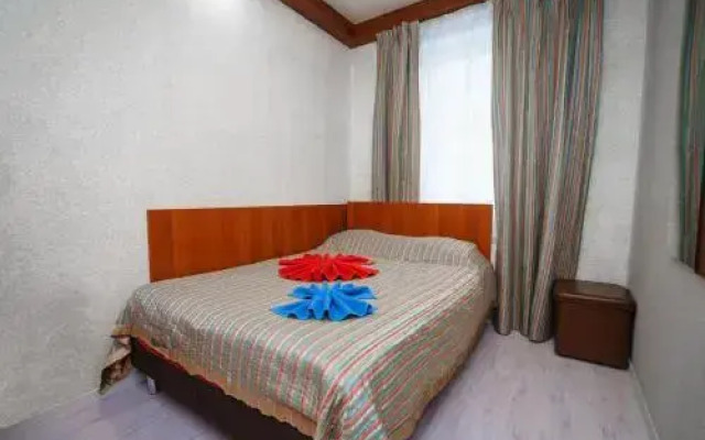 42 Km Hotel
