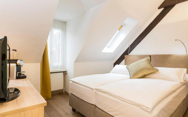 PLATZHIRSCH ZÜRICH - Downtown Boutique Hotel & Sushi Lounge