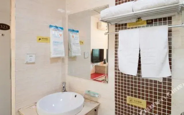 The Snypool Express Hotel