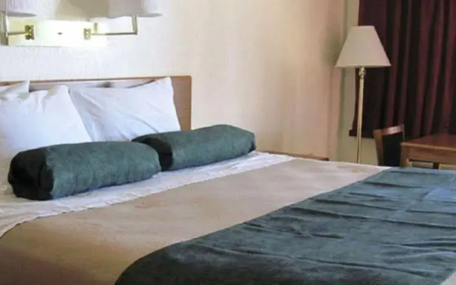 Baymont by Wyndham Wellington (ex.Oak Tree Inn Wellington)