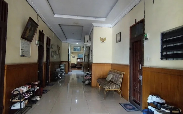 OYO 94157 38 Residence