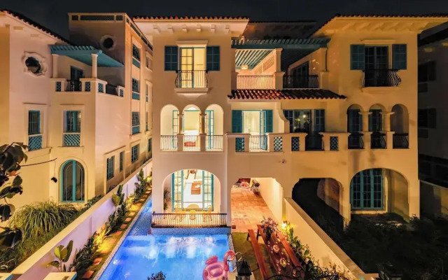 Phoenix Villas Sun Ha Long