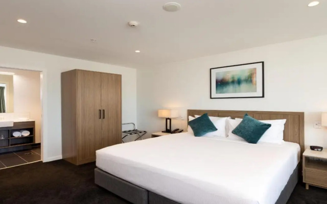 Nesuto Stadium Hotel and Apartments