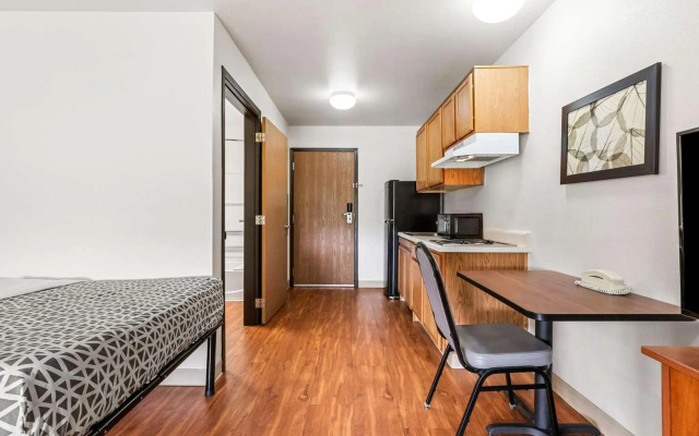 WoodSpring Suites Tulsa