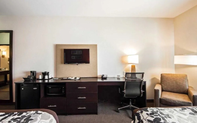 Sleep Inn & Suites Hennessey North