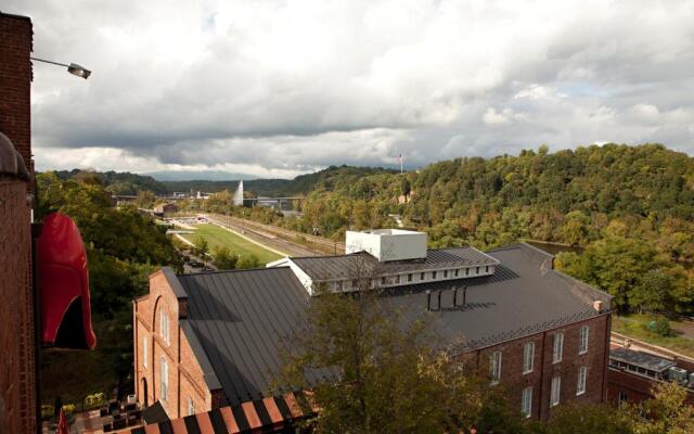Craddock Terry Hotel, Lynchburg, a Tribute Portfolio Hotel