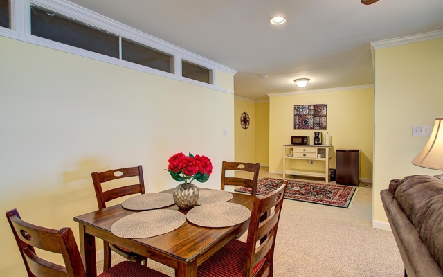 VCI - Klonteska Condominiums #D1