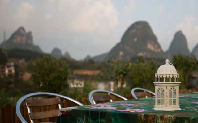 Yangshuo Village Retreat