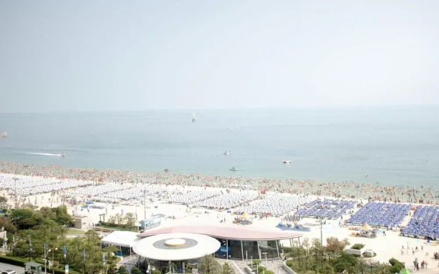Hotel Sky Beach