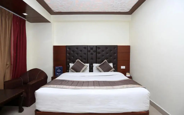 OYO 899 Dwaper Hotel