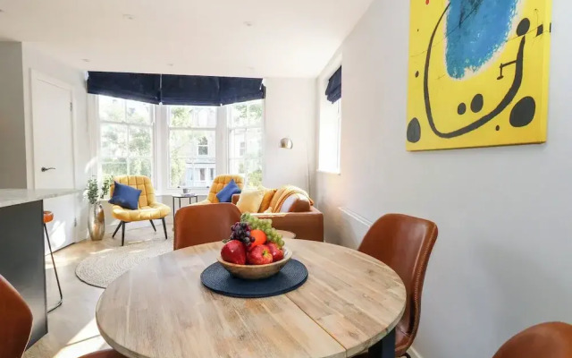 Flat 6, Thornlow Heights