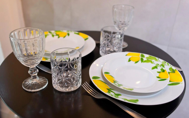 Lindo Apartamento frente para praia, Wi-Fi, estacionamento gratuito