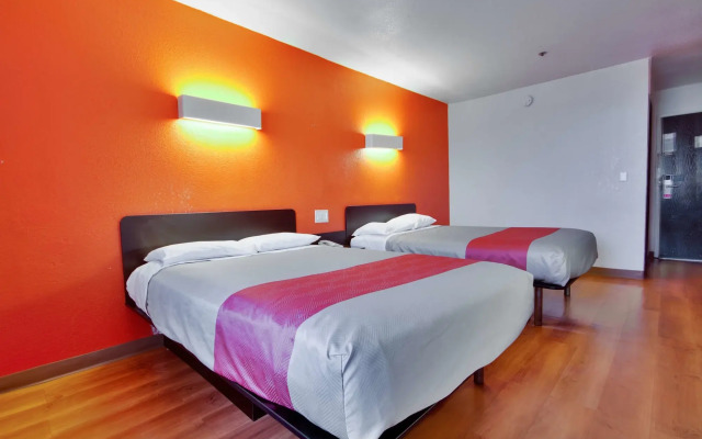 Motel 6 Dallas, TX - Fair Park