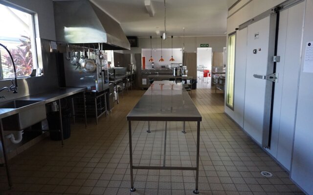 YAL Cairns - A Motel that makes a difference