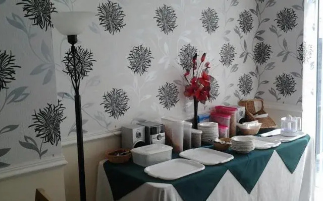 Surrey House Hotel