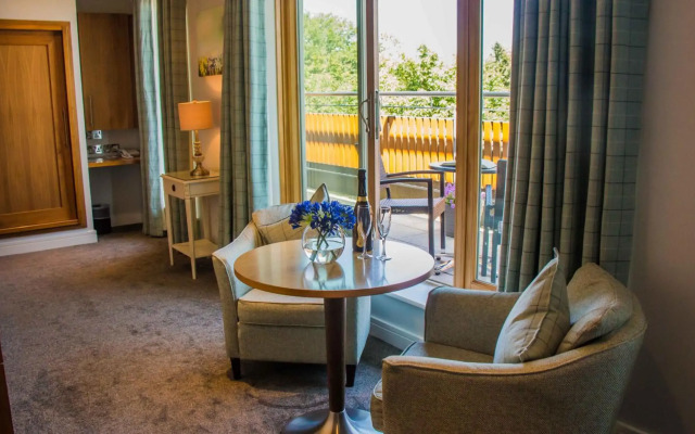 The Manor West Hotel & Leisure Club