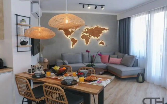 Luxury 80m2 Apartment With Balkony Downtown