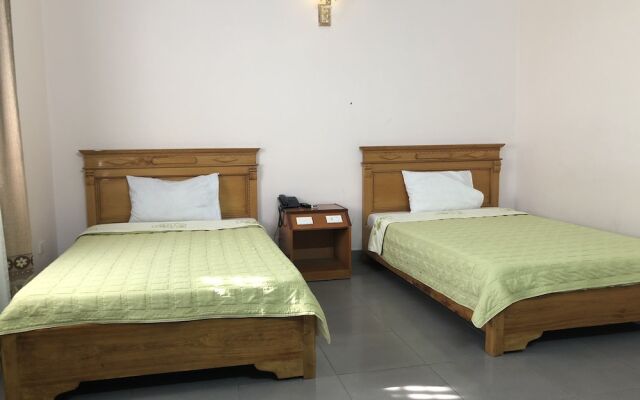 Thong Nhat 2 Hotel