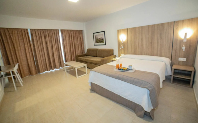 Aparthotel PYR Fuengirola