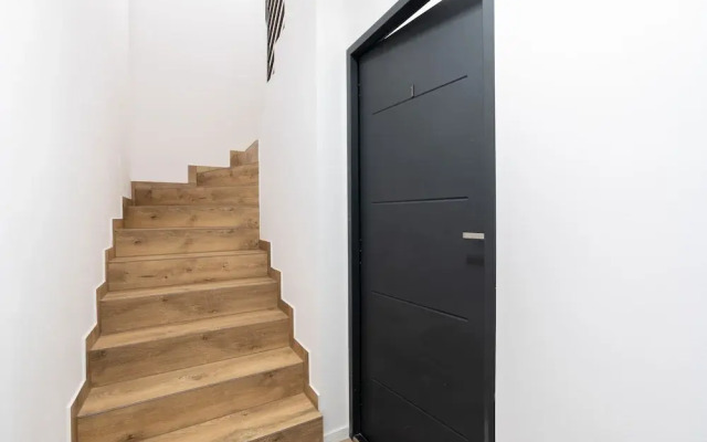 Studios Krośnieńska by Renters