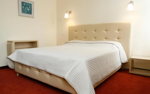Hotel Capitol