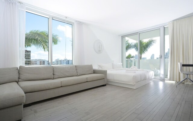 Miami World Rental - Mondrian 401