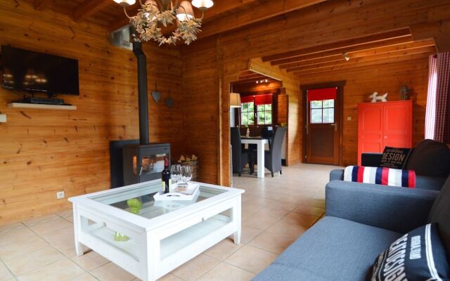 Charming Chalet in Waimes With Sauna and Jacuzzi