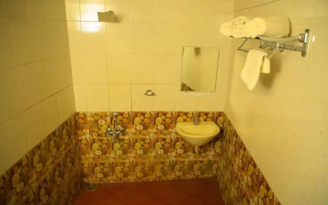 Hala Residency by OYO Rooms