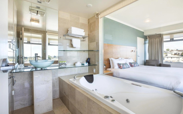 Gateway Hotel by Nightcap Plus