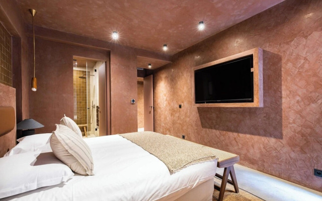 Exceptional Duplex - 6br/12p - Montorgueil