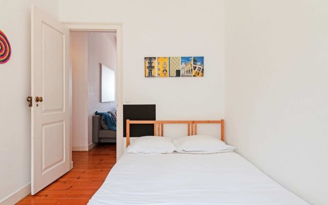 Quiet 3 Bedroom Apartment in Lisbon