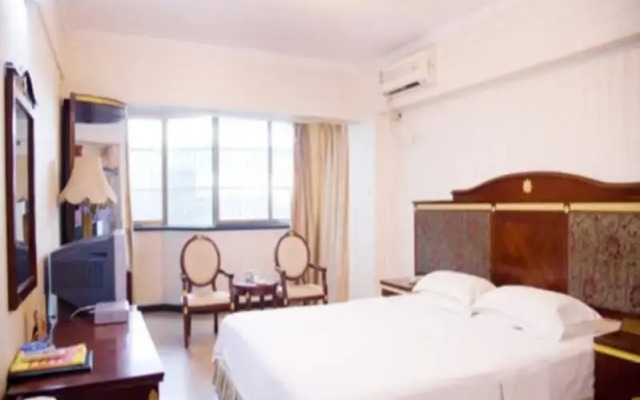 Nanning Gold Red Forest Hotel