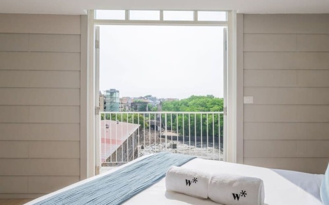 w Lovely 3BR With Modern Balcony in Panama