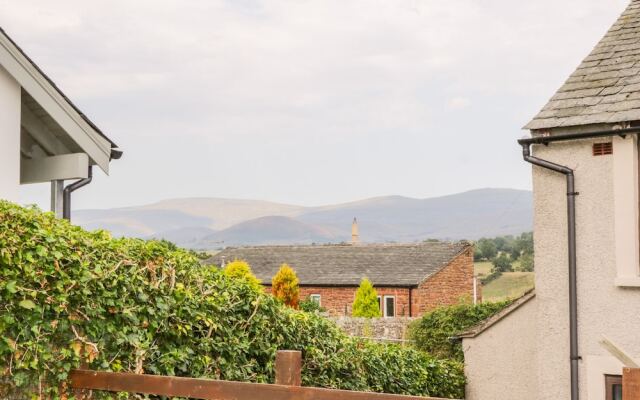 1 Pennine View