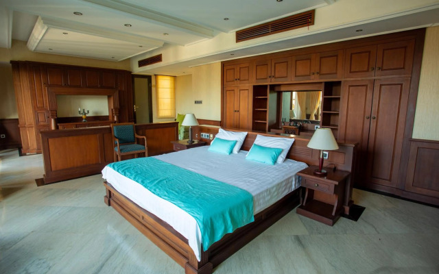 Dynasty Estate
