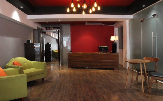Diamond Suite Hai Ba Trung – Guest Rooms – Ho Chi Minh City