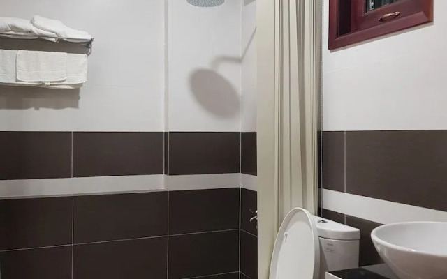 Riverside Park Eco Resort