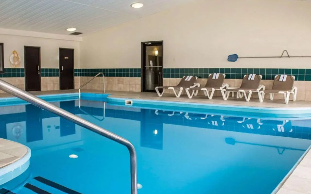 Comfort Inn River's Edge