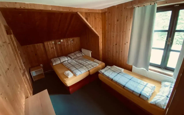Modrokamenná bouda